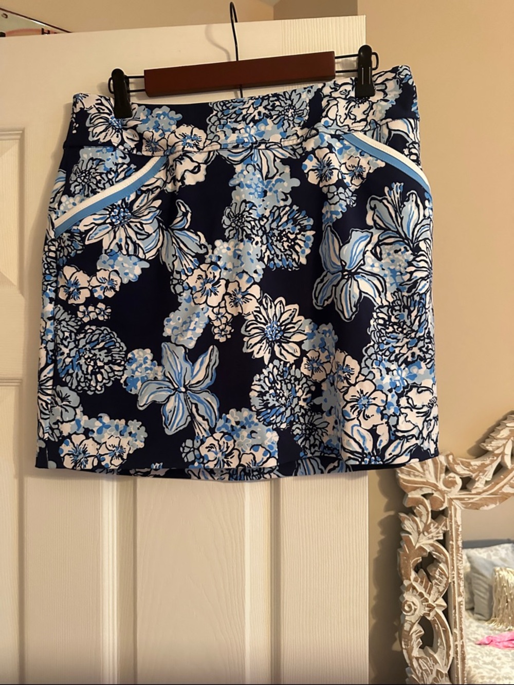 Lilly Pulitzer Navy Floral Skort with Light Blue and White Details